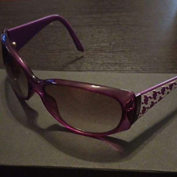 Dior Accessories - Dior Purple Women's Sunglasses (EUC)